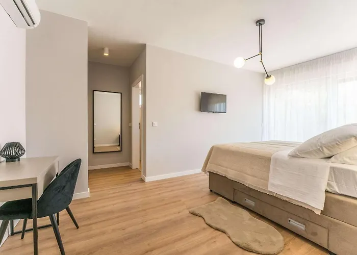 Nyaraló Prezida Vir